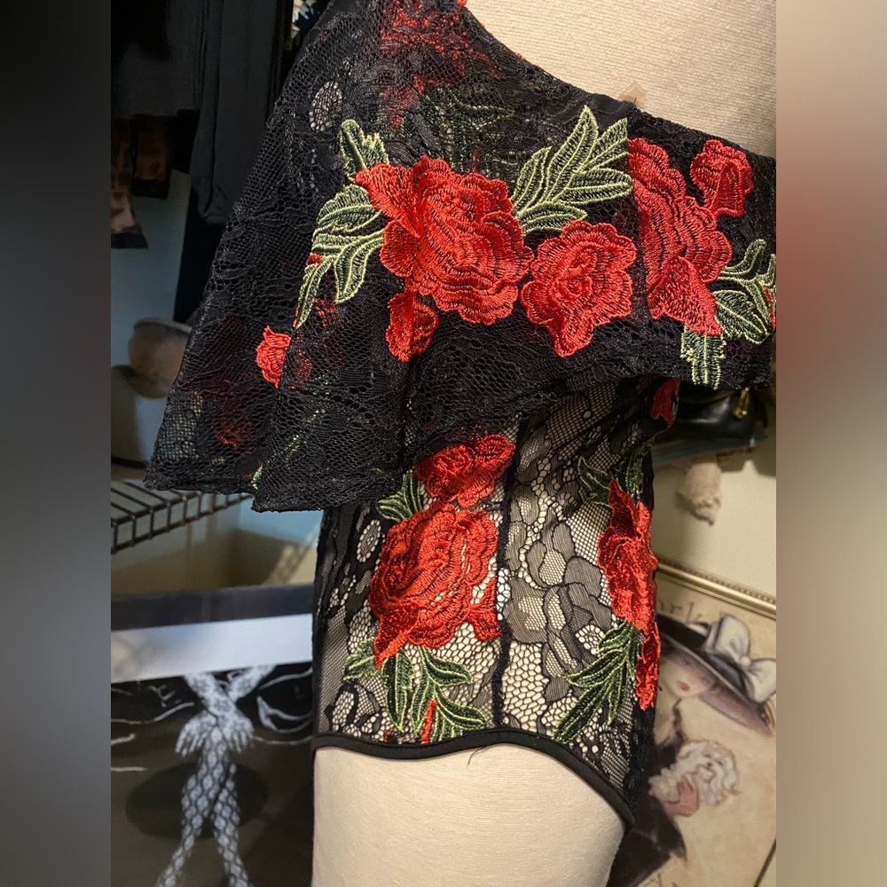 Monaco Lace Bodysuit Medium Black Sheer Floral Embroidered Off Shoulder - Picture 3 of 7